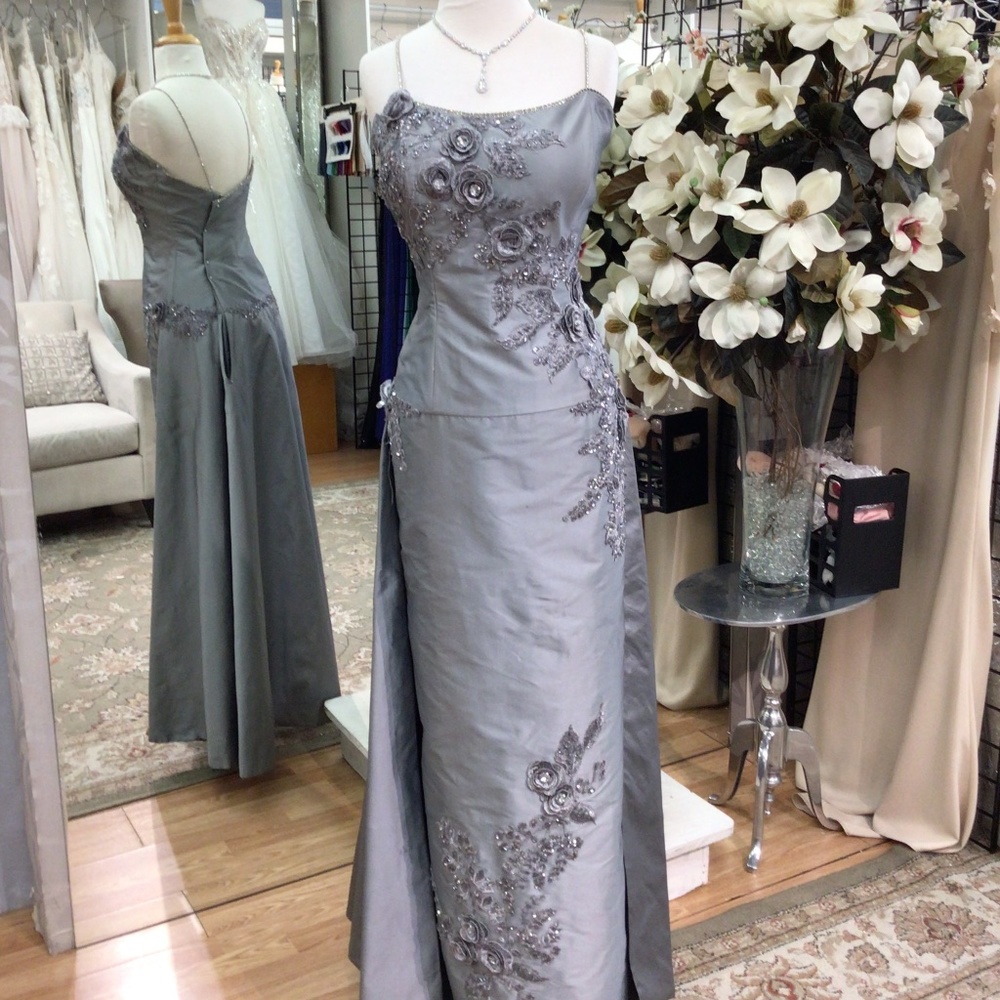Tina di Martina Style 1916 Size 12 Silver Color Dress
